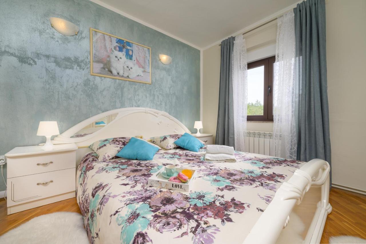 Holiday Apartment Ariella Krizanici Экстерьер фото
