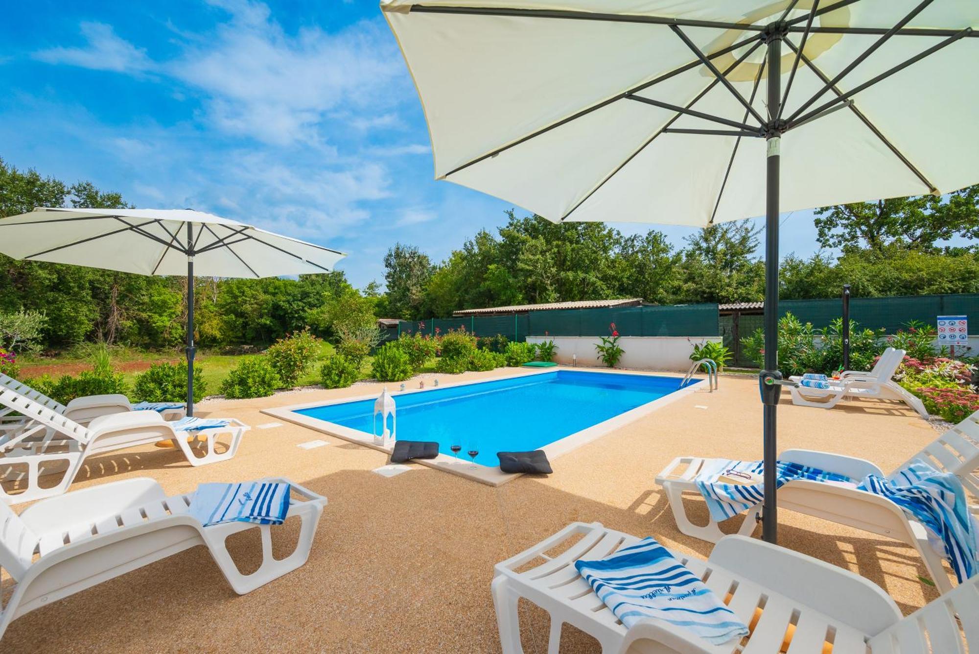 Holiday Apartment Ariella Krizanici Экстерьер фото